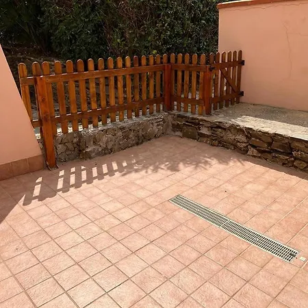 La Finestra Su 4 Con Giardino スティンティーノ